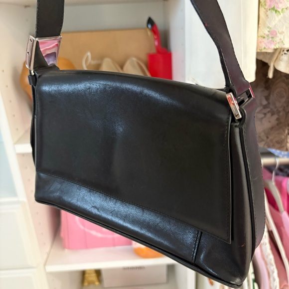 Salvatore Ferragamo Leather Buckle Shoulder Bag 🖤 - Picture 3 of 12